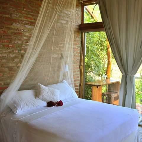 Sitio Buraco Fundo Hotell Vale Verde Eksteriør bilde