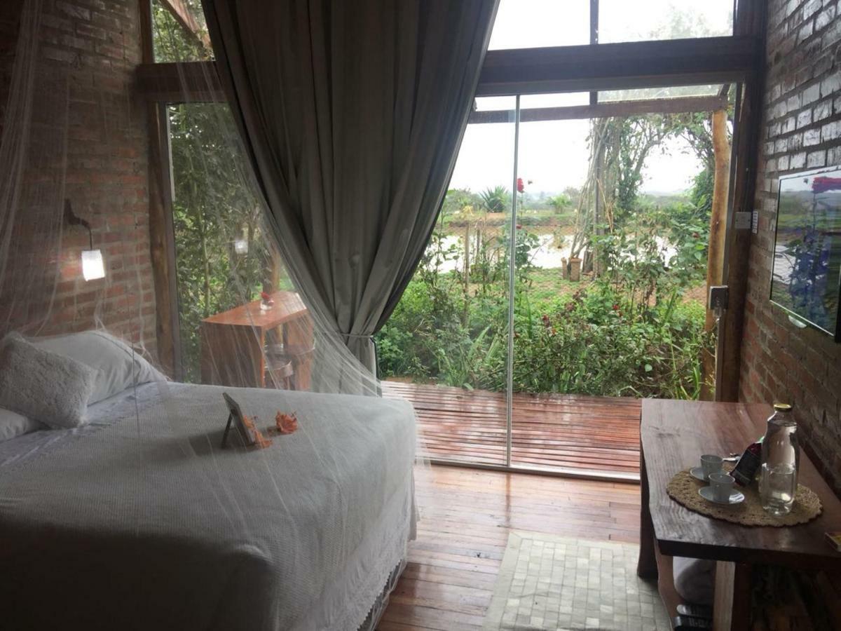 Sitio Buraco Fundo Hotell Vale Verde Eksteriør bilde